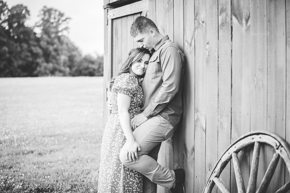 wedding-photographer-roanoke-blacksburg-christiansburg-engagement-couple-bride-groom-tg-imagine-photography-zoey-and-ethan-oak-grove-farm-beckley-wv-west-030