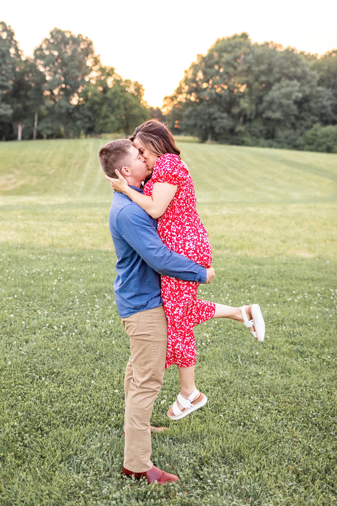 wedding-photographer-roanoke-blacksburg-christiansburg-engagement-couple-bride-groom-tg-imagine-photography-zoey-and-ethan-oak-grove-farm-beckley-wv-west-043