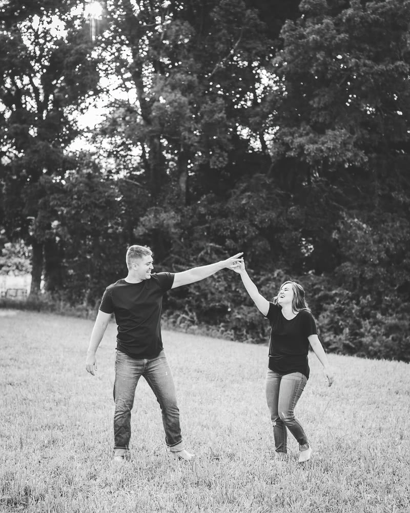 wedding-photographer-roanoke-blacksburg-christiansburg-engagement-couple-bride-groom-tg-imagine-photography-zoey-and-ethan-oak-grove-farm-beckley-wv-west-046