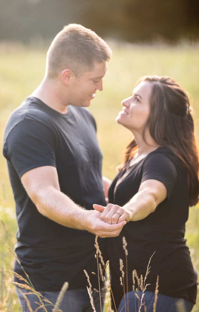 wedding-photographer-roanoke-blacksburg-christiansburg-engagement-couple-bride-groom-tg-imagine-photography-zoey-and-ethan-oak-grove-farm-beckley-wv-west-048