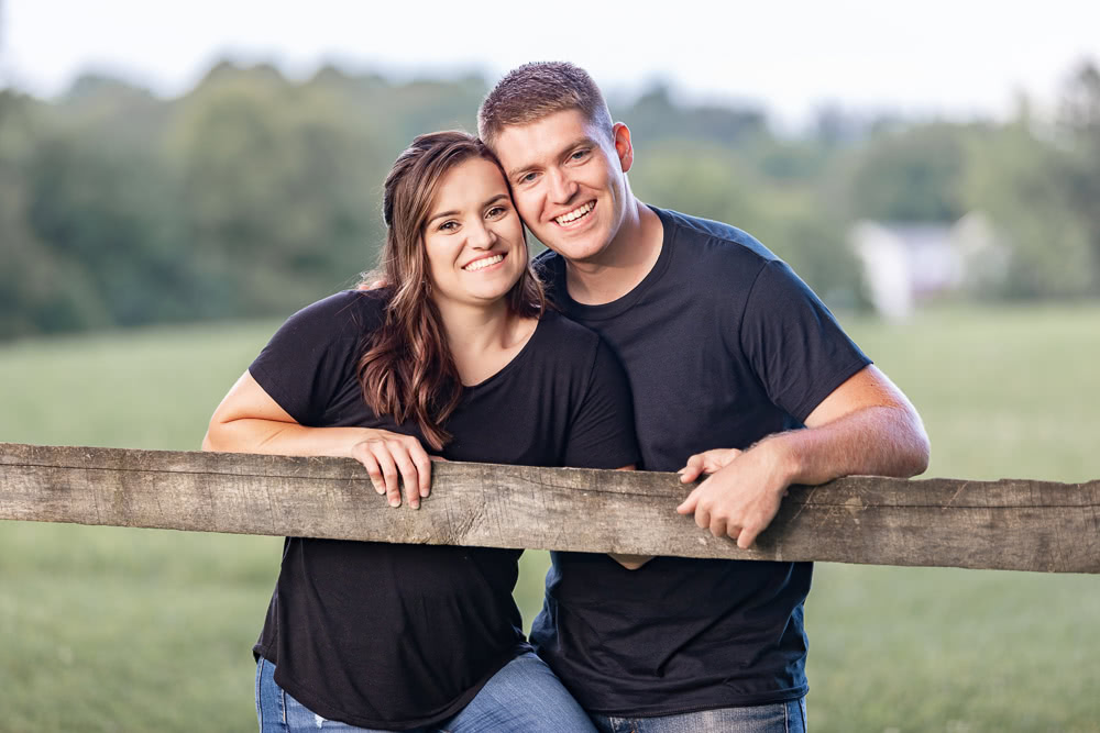 wedding-photographer-roanoke-blacksburg-christiansburg-engagement-couple-bride-groom-tg-imagine-photography-zoey-and-ethan-oak-grove-farm-beckley-wv-west-055